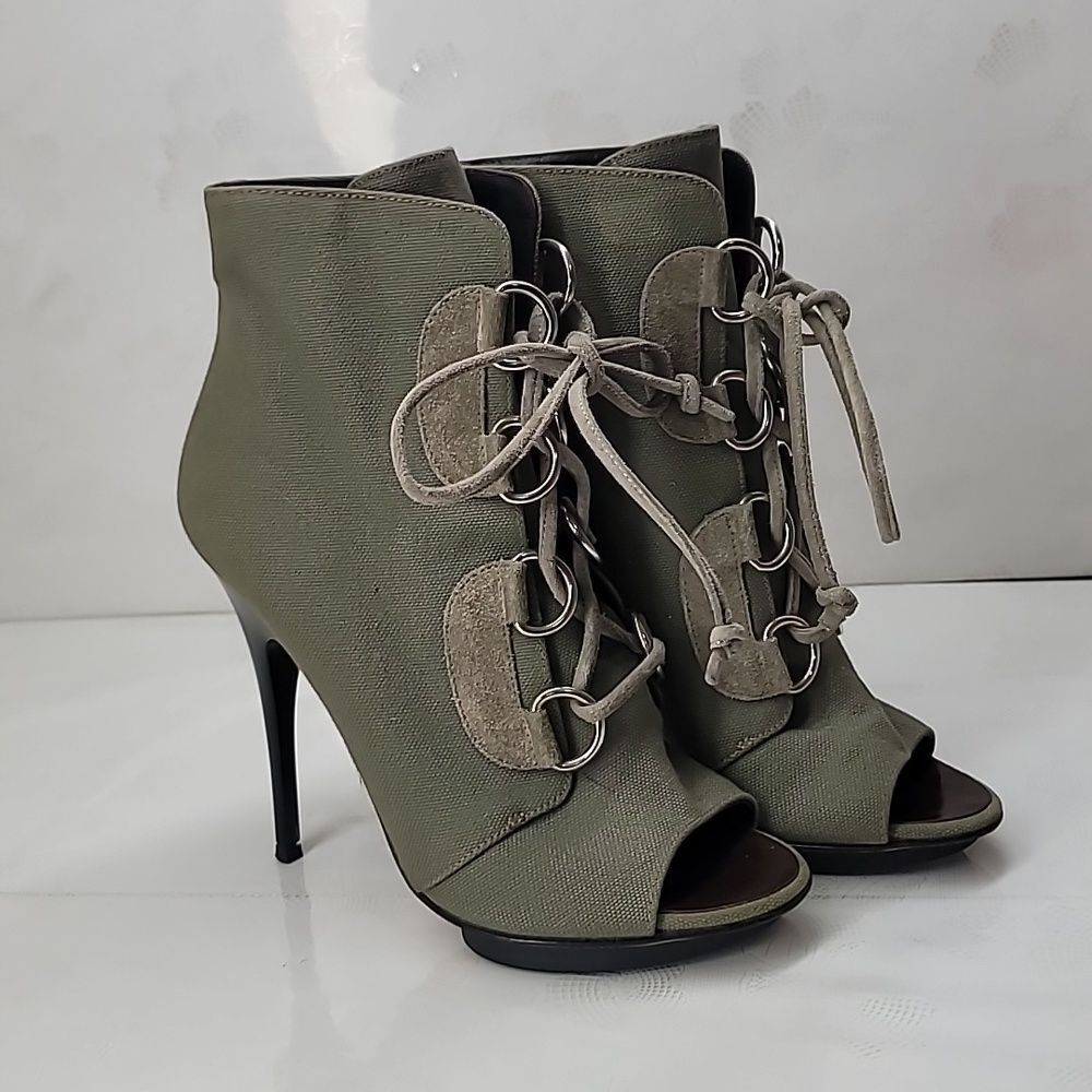 Giuseppe Zanotti Green Canvas and Suede Lace-up Peep-toe Booties Size 36